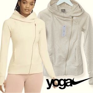Nike Yoga Women’s Hyper Flow Asymmetrical Full Zip Hooded Training Sweatshirt
